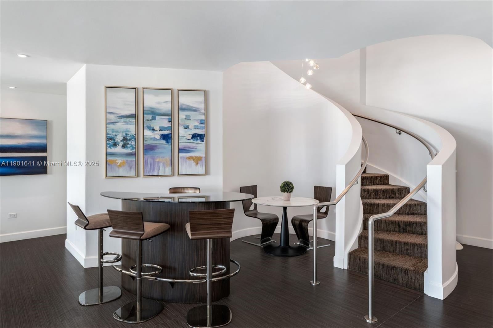 4391 Collins Ave #512 Miami Beach, FL 33140