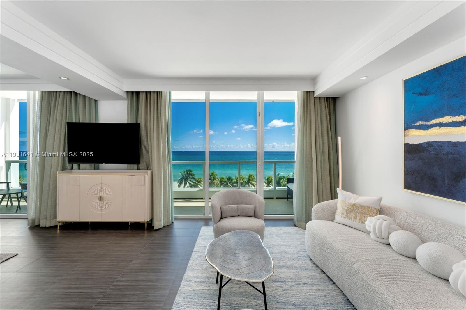 4391 Collins Ave #512 Miami Beach, FL 33140