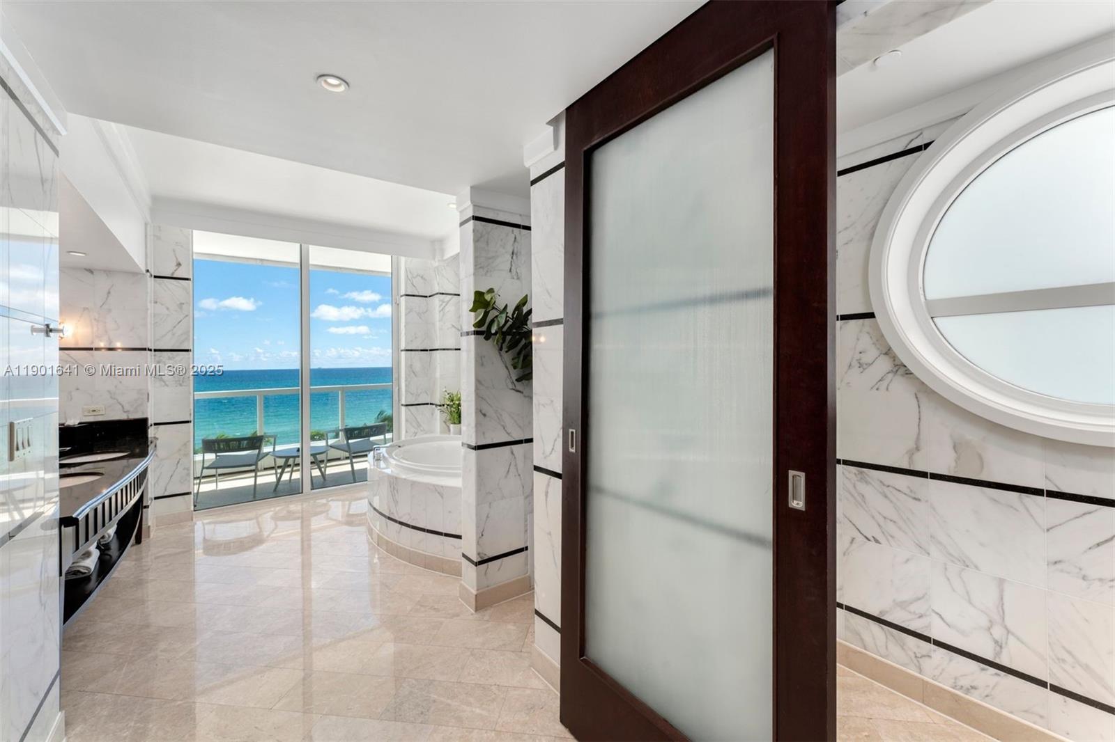 4391 Collins Ave #512 Miami Beach, FL 33140