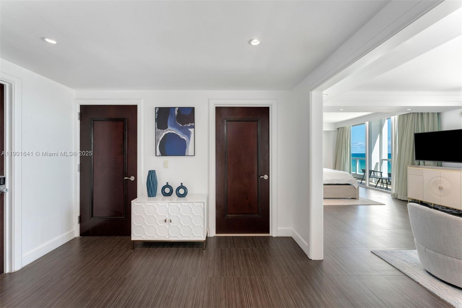 4391 Collins Ave #512 Miami Beach, FL 33140