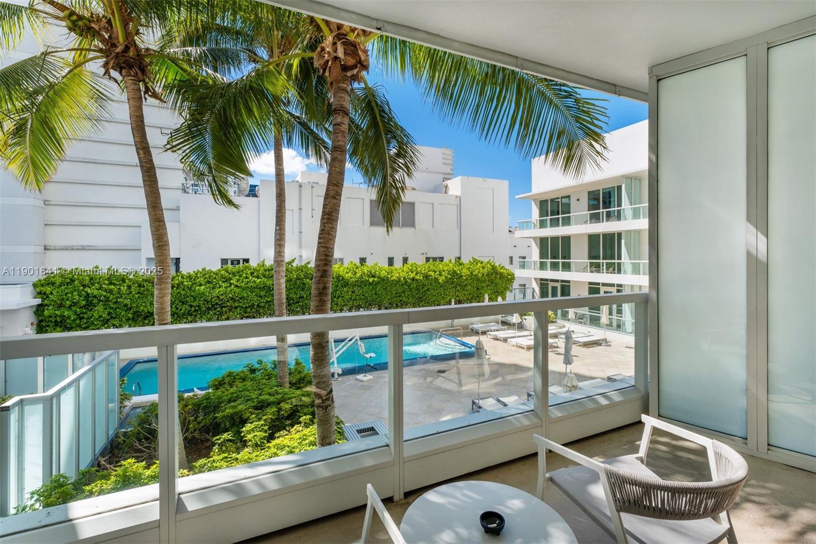 4391 Collins Ave #512 Miami Beach, FL 33140