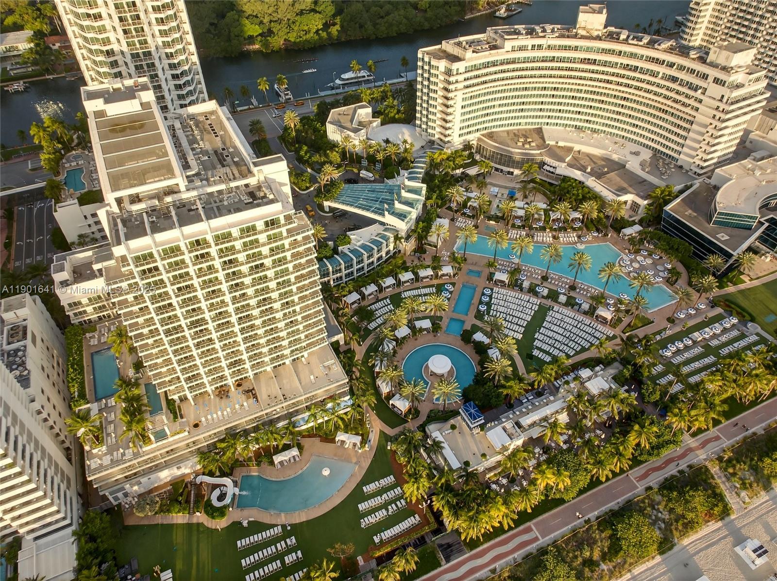 4391 Collins Ave #512 Miami Beach, FL 33140