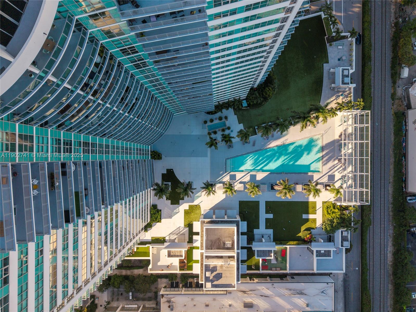 image Four Midtown Miami Condo1