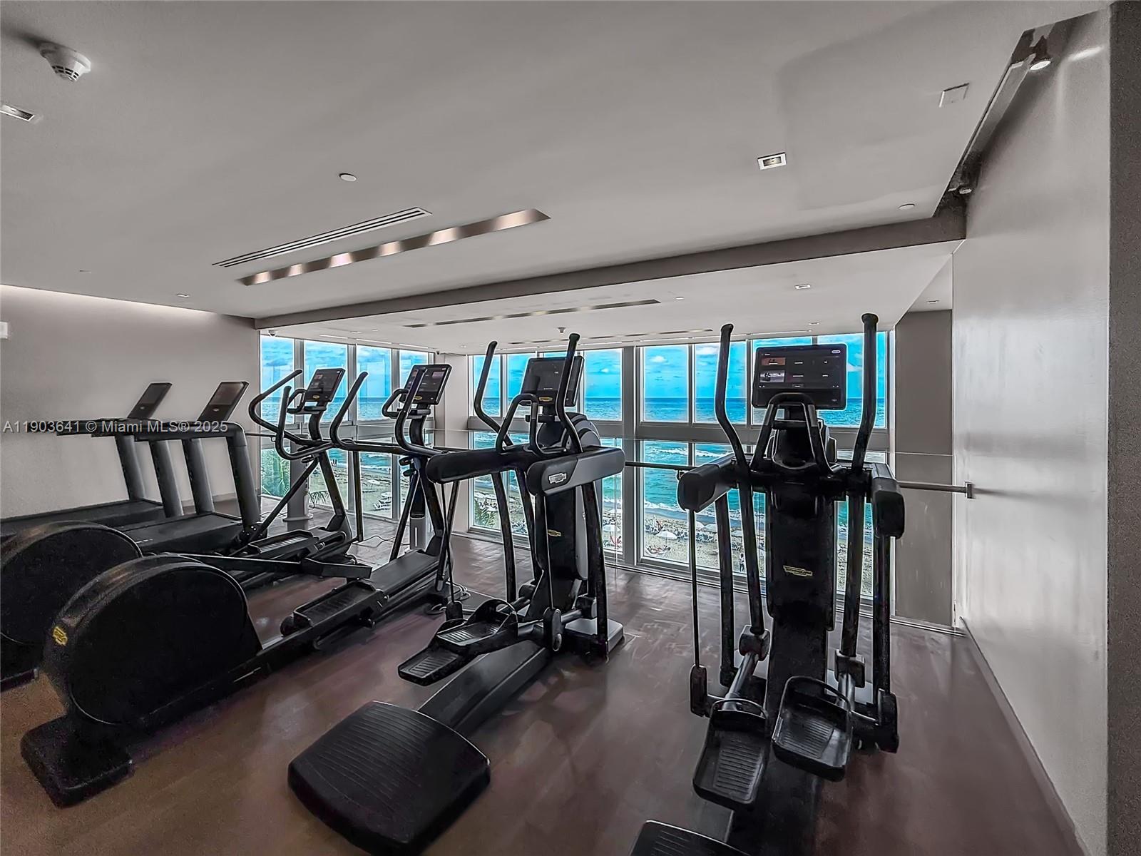 image Beach Club Three Condo11