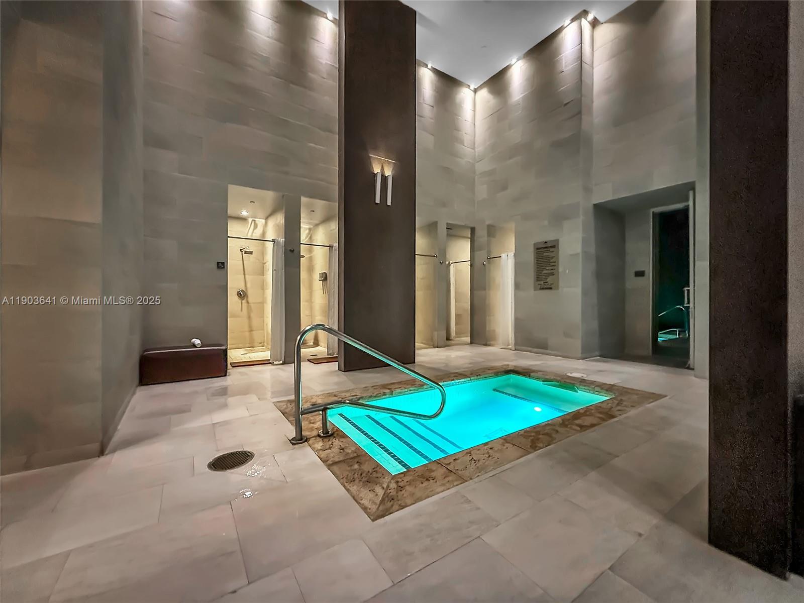 image Beach Club Three Condo15