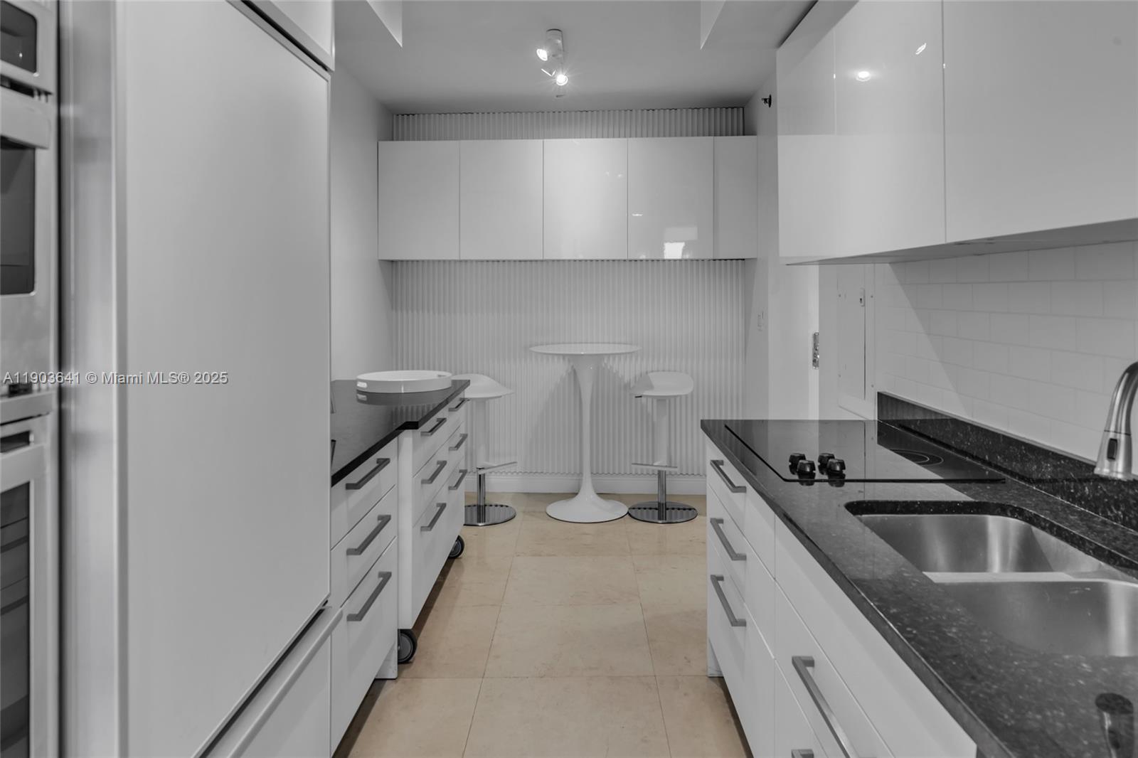 image Beach Club Three Condo28