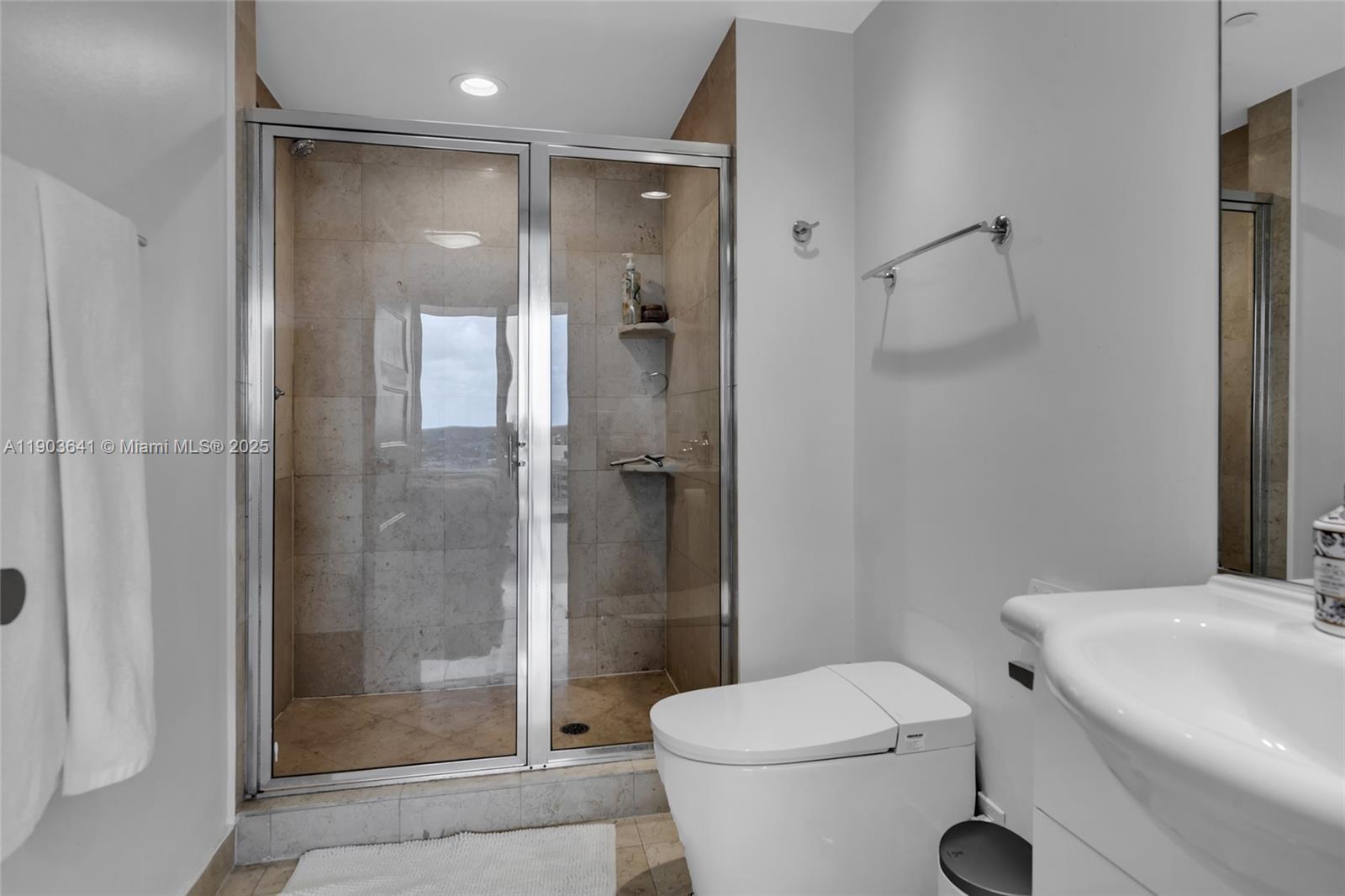 image Beach Club Three Condo57