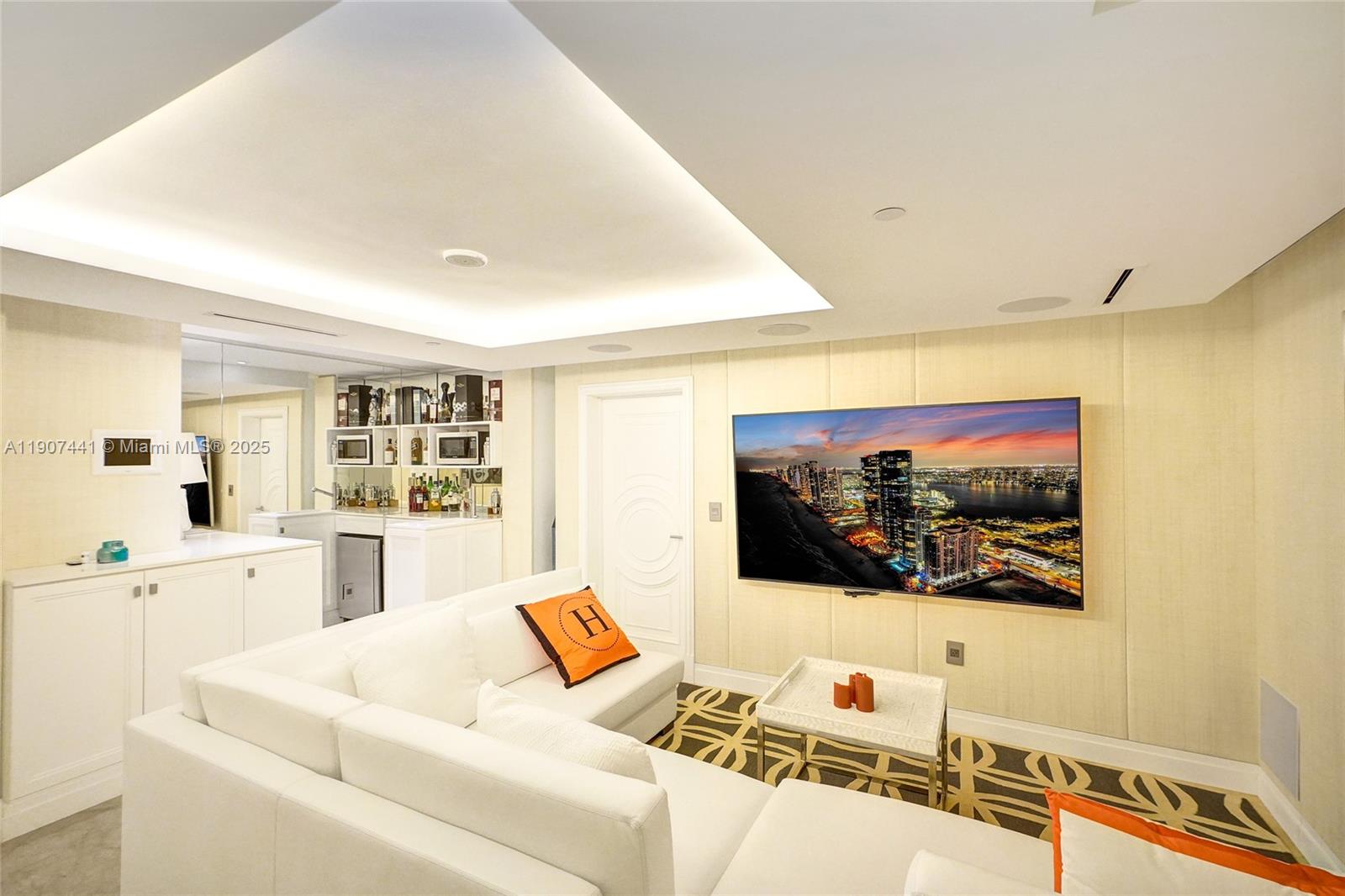 900 Biscayne Blvd #6107 Miami, FL 33132