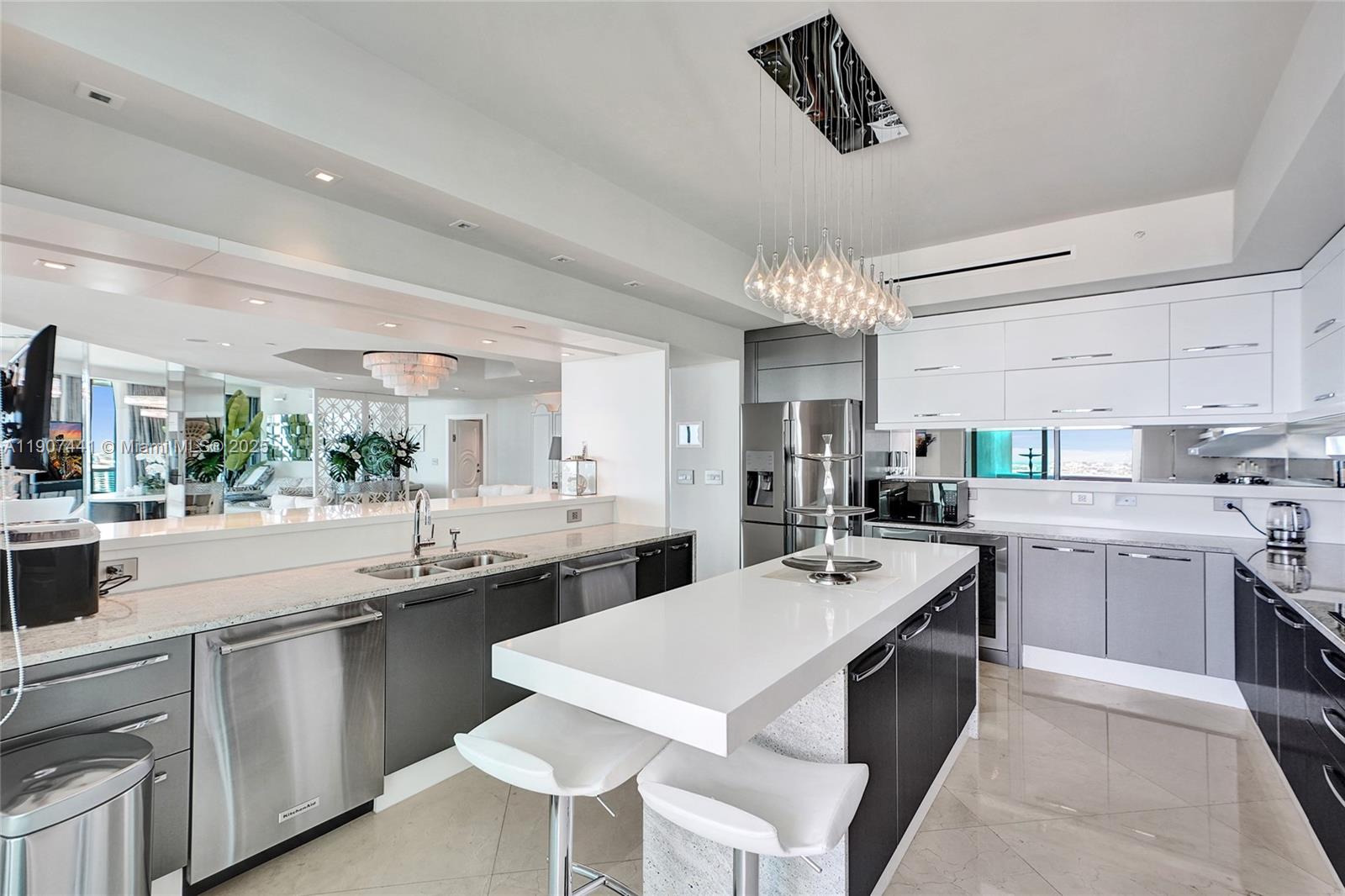 900 Biscayne Blvd #6107 Miami, FL 33132