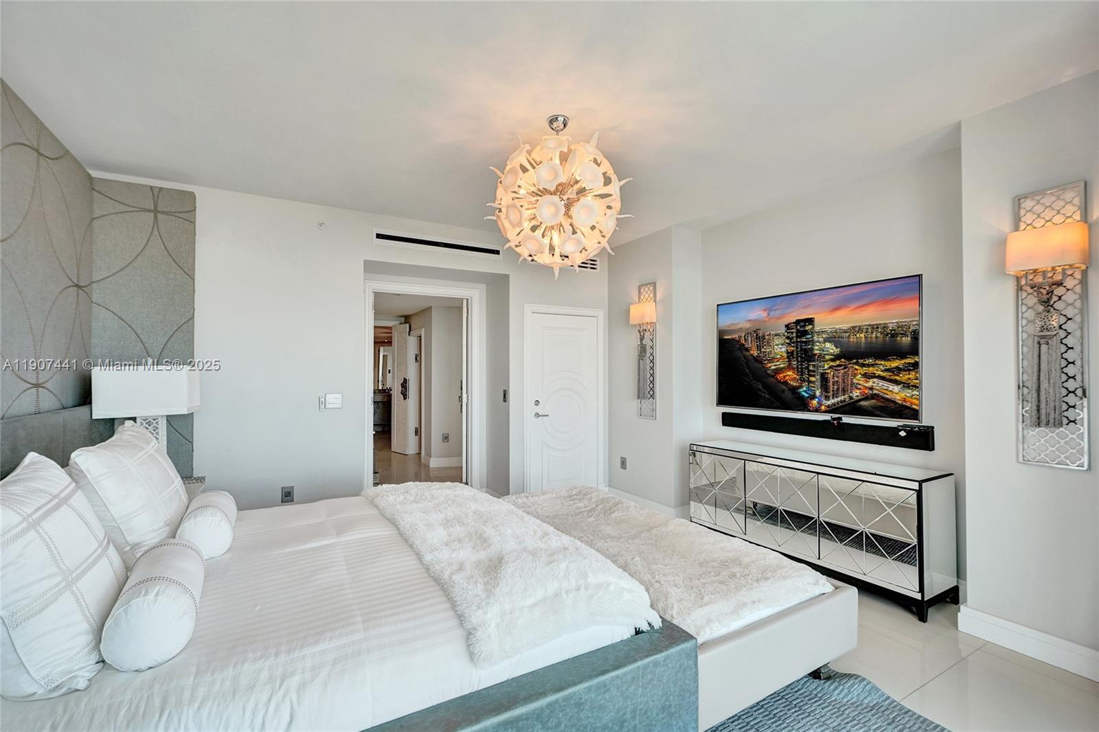 900 Biscayne Blvd #6107 Miami, FL 33132