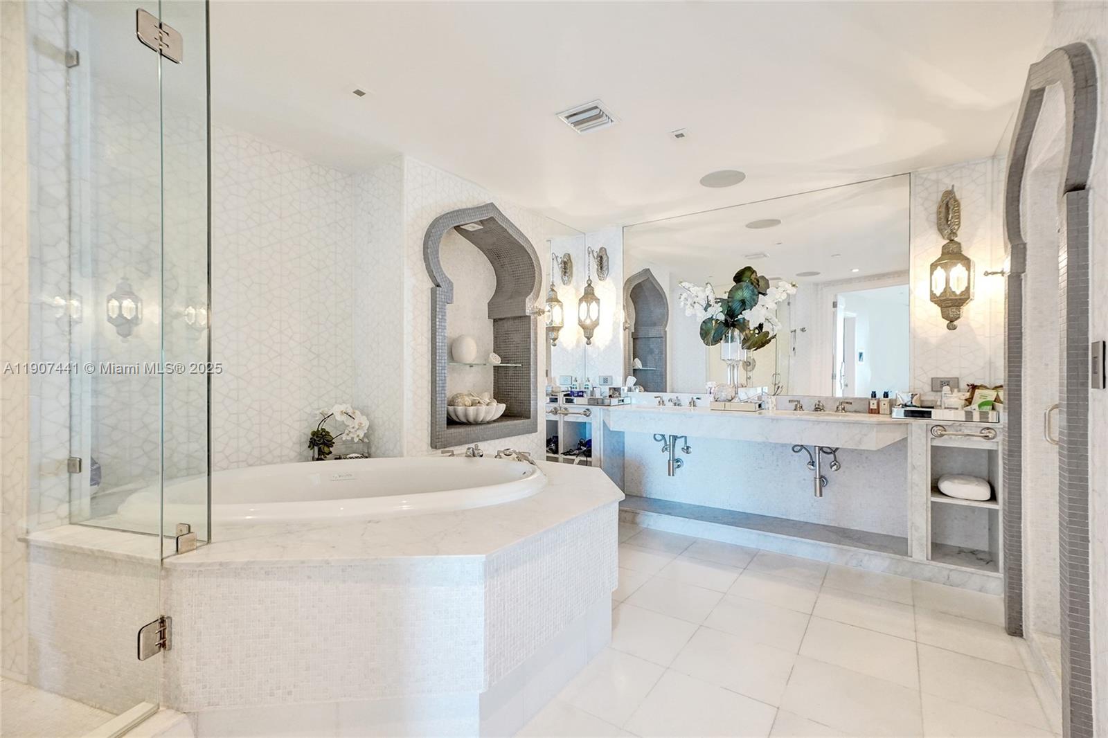 900 Biscayne Blvd #6107 Miami, FL 33132