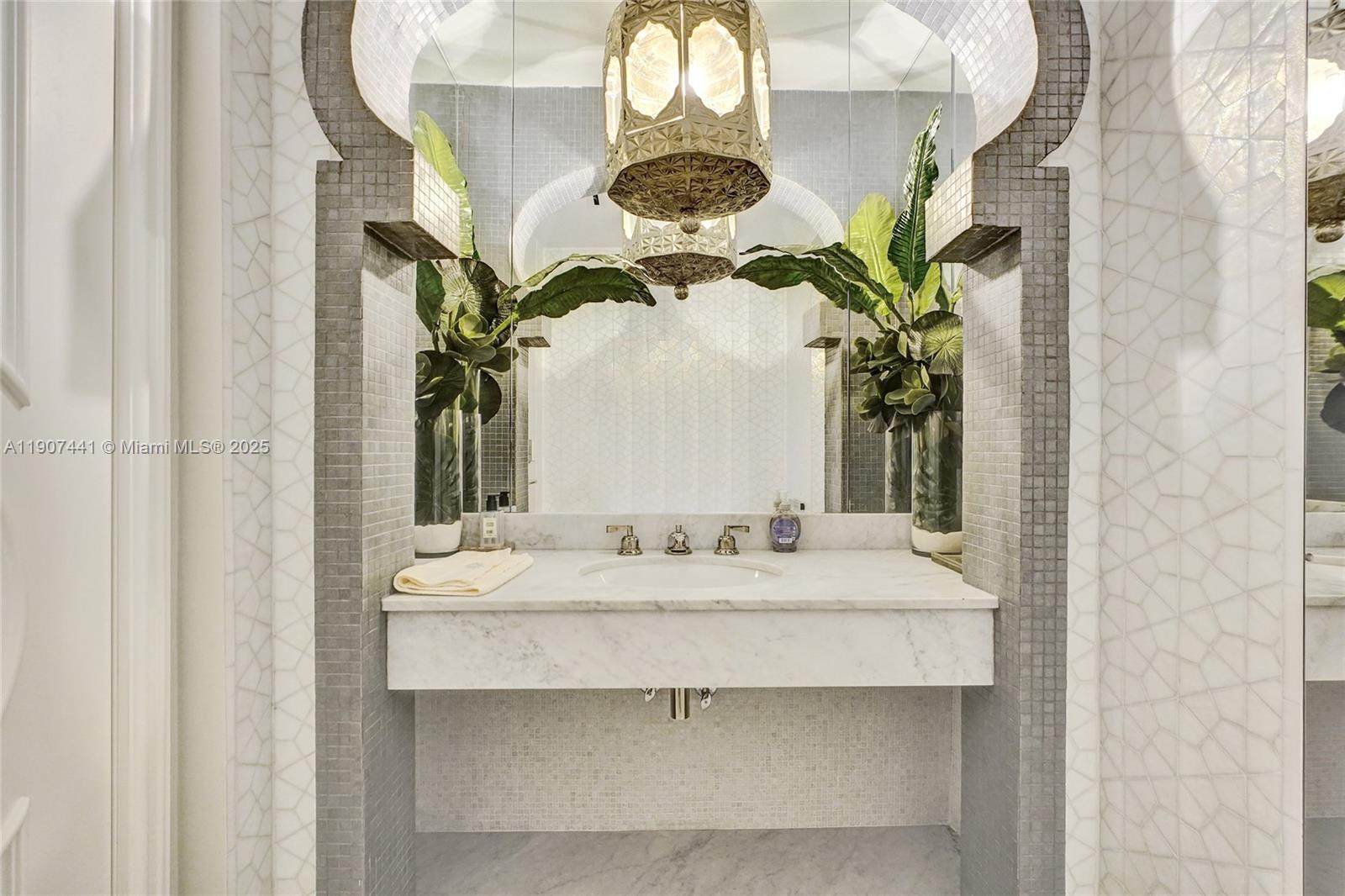 900 Biscayne Blvd #6107 Miami, FL 33132