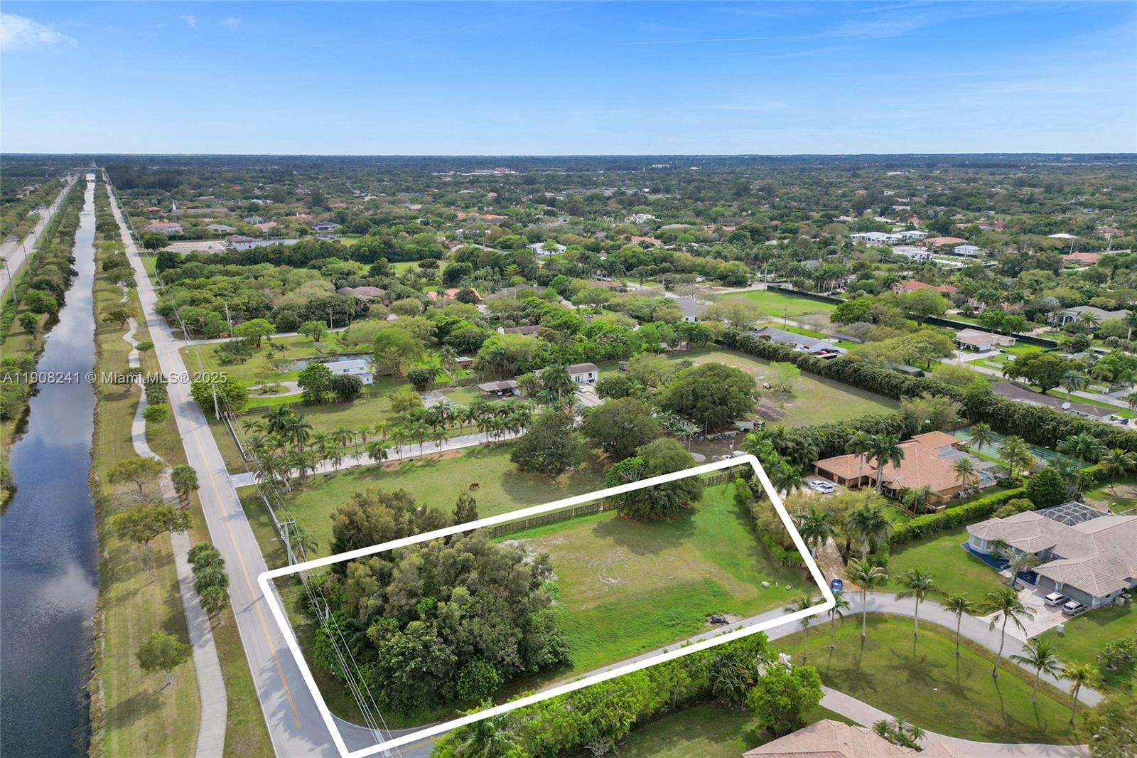 11200 NW 14th St Plantation, FL 33323