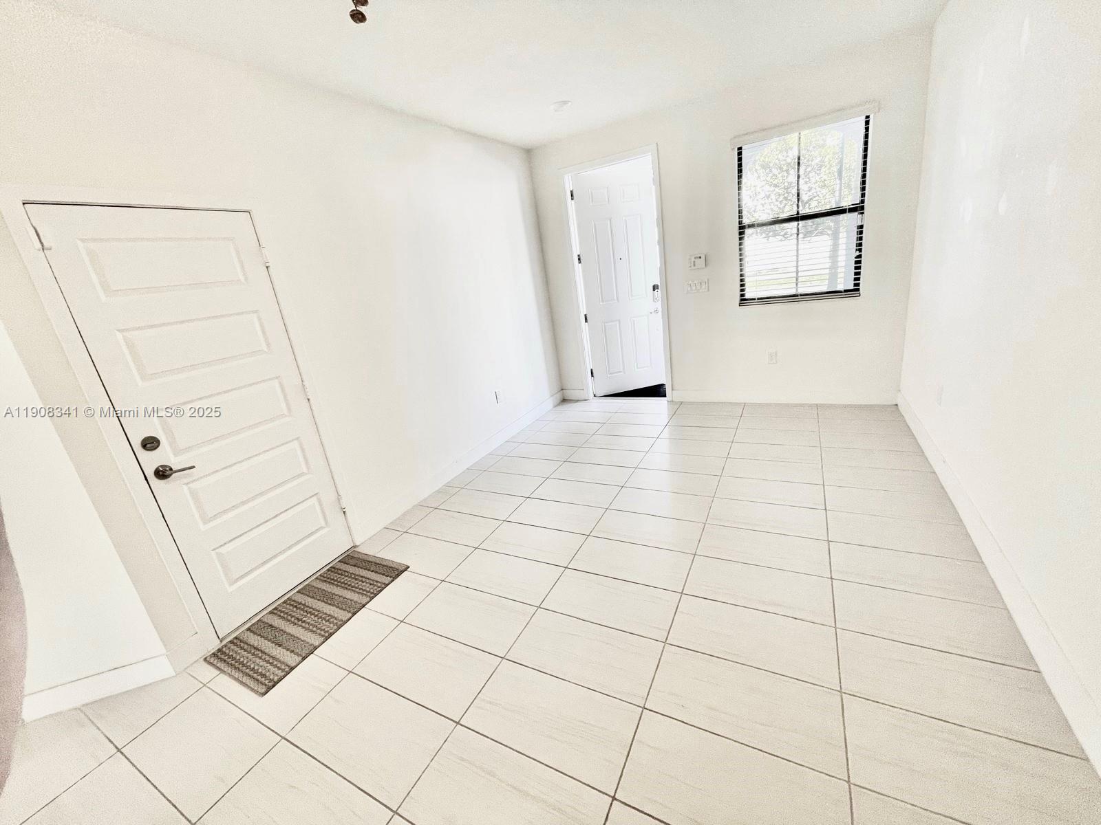 8871 NW 103rd Pl Doral, FL 33178