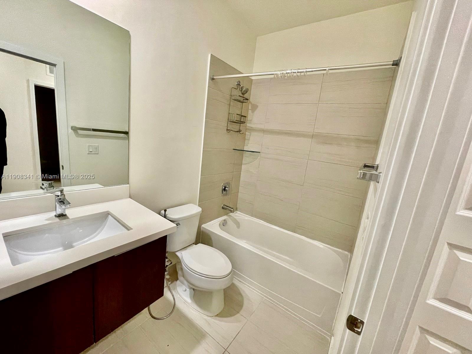 8871 NW 103rd Pl Doral, FL 33178