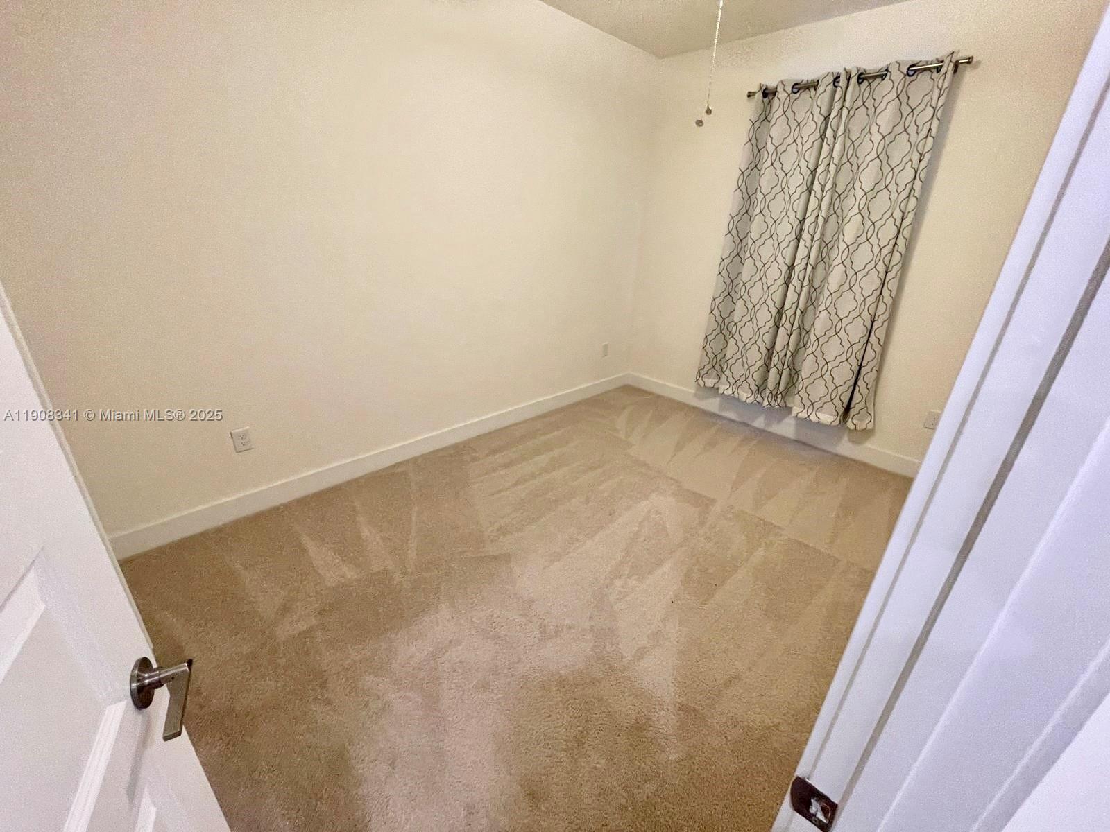 8871 NW 103rd Pl Doral, FL 33178