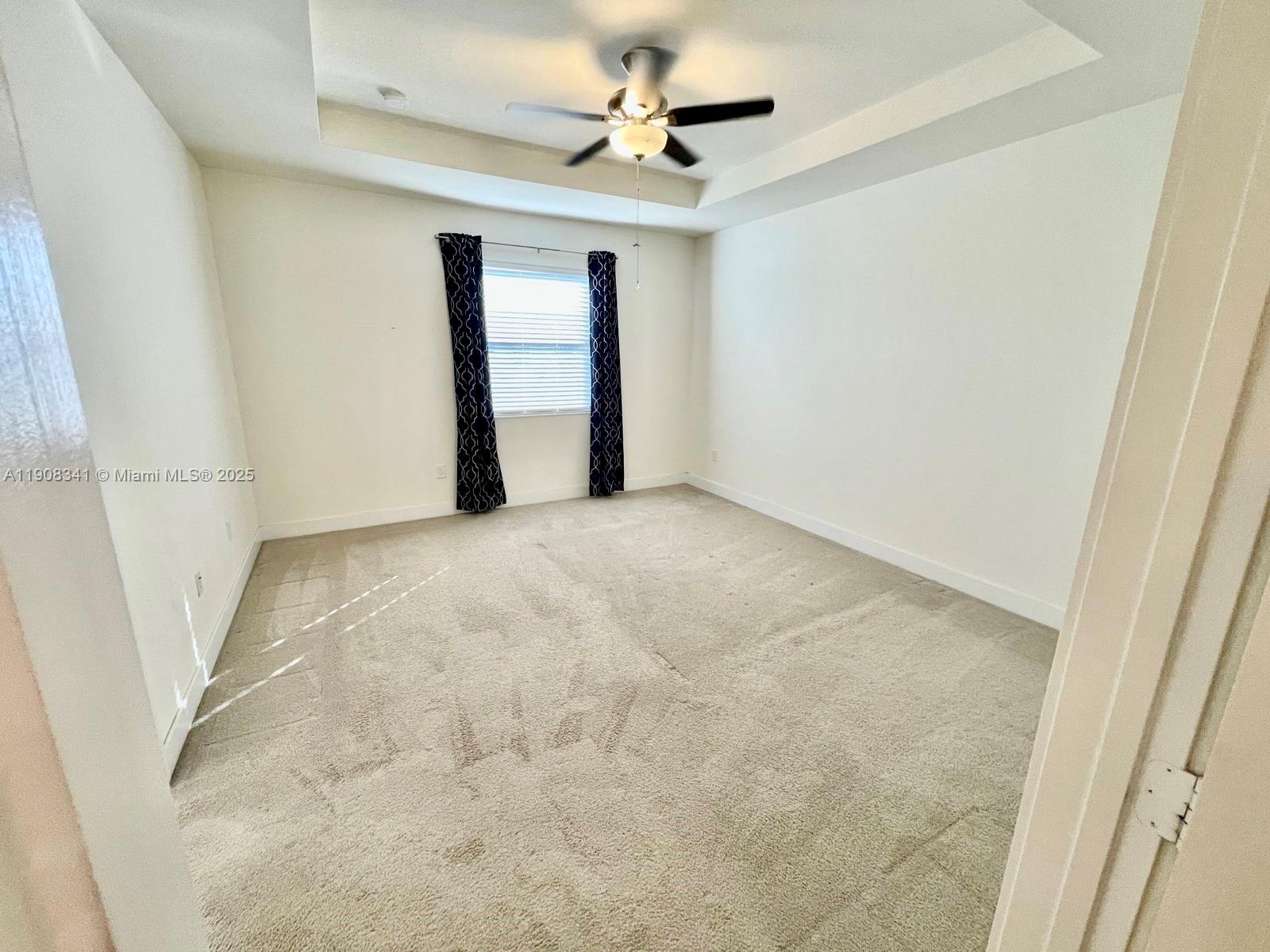 8871 NW 103rd Pl Doral, FL 33178