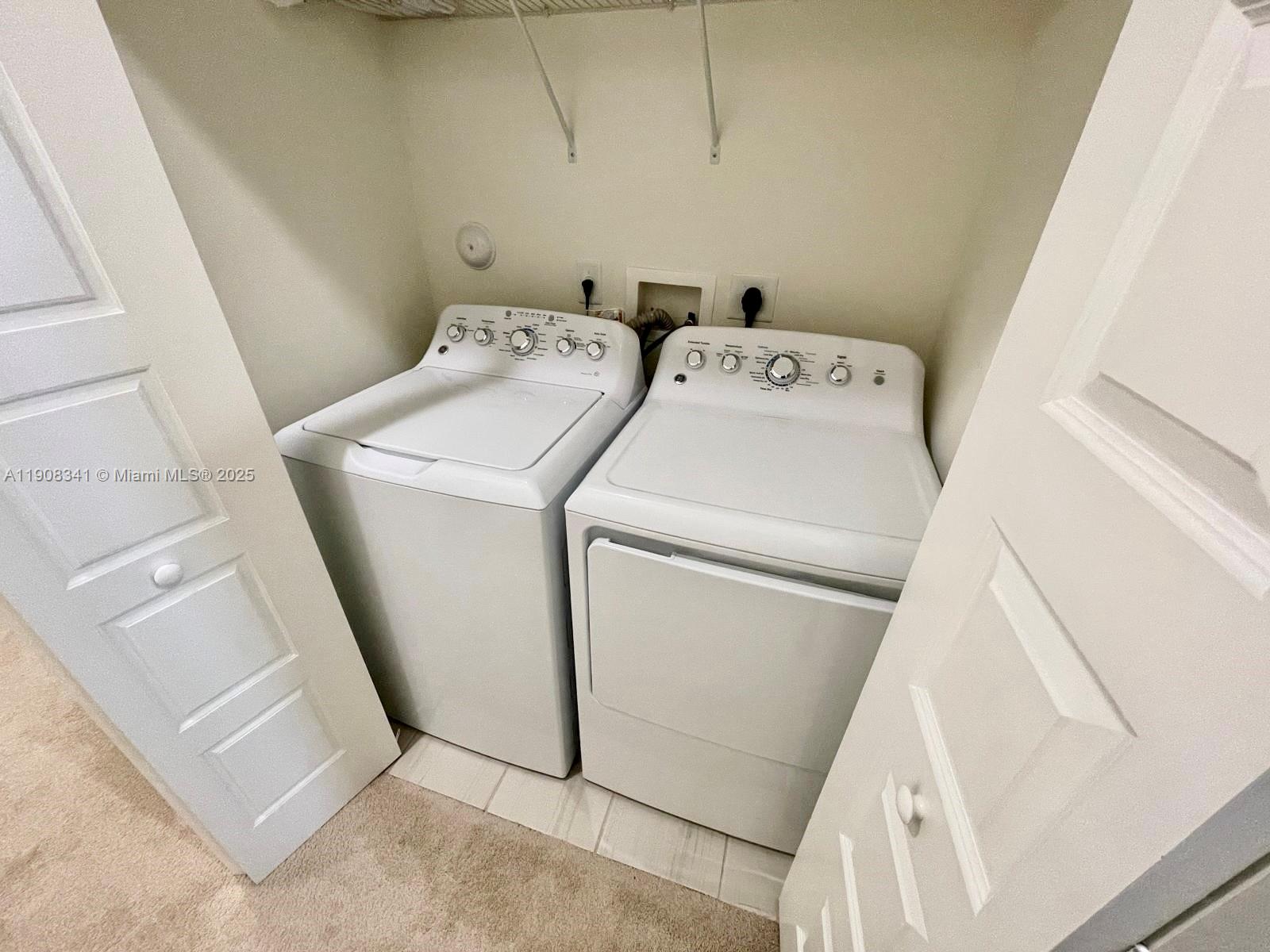 8871 NW 103rd Pl Doral, FL 33178