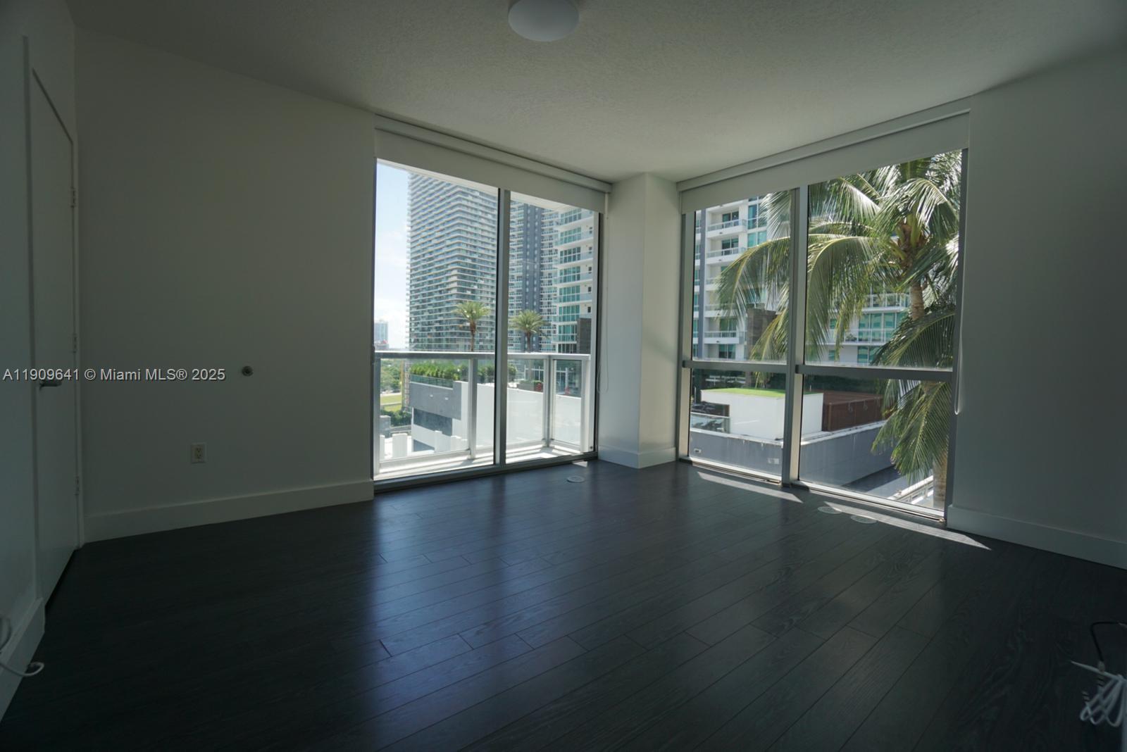 image 1060 Brickell - 106016