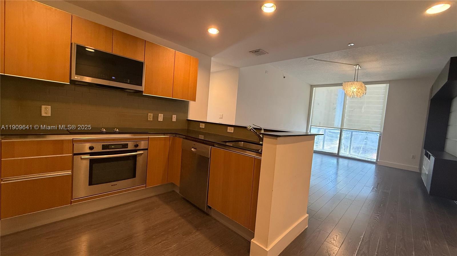 image 1060 Brickell - 10606