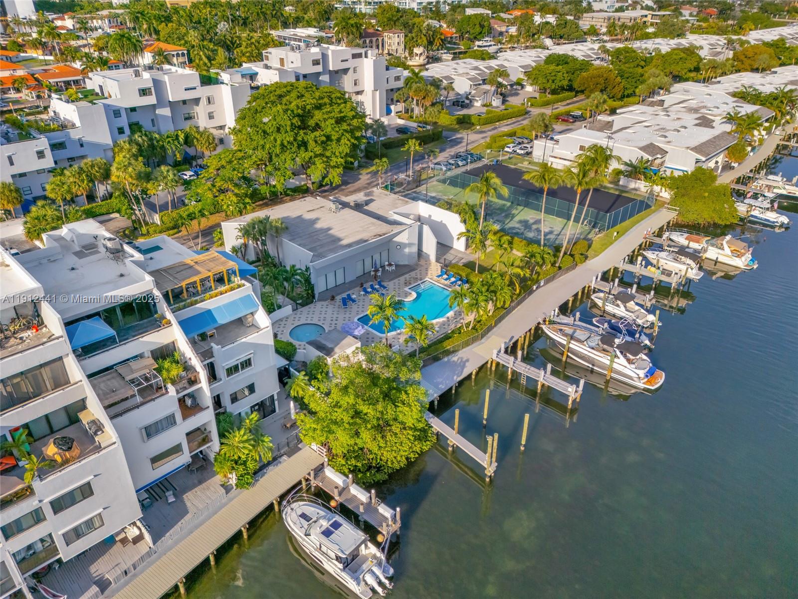 355 Poinciana Dr #1130 Sunny Isles Beach, FL 33160