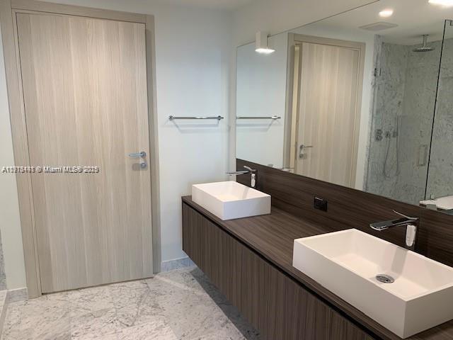 image Brickell Flatiron13