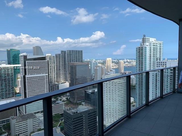 image Brickell Flatiron16