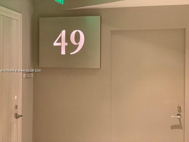 image Brickell Flatiron23