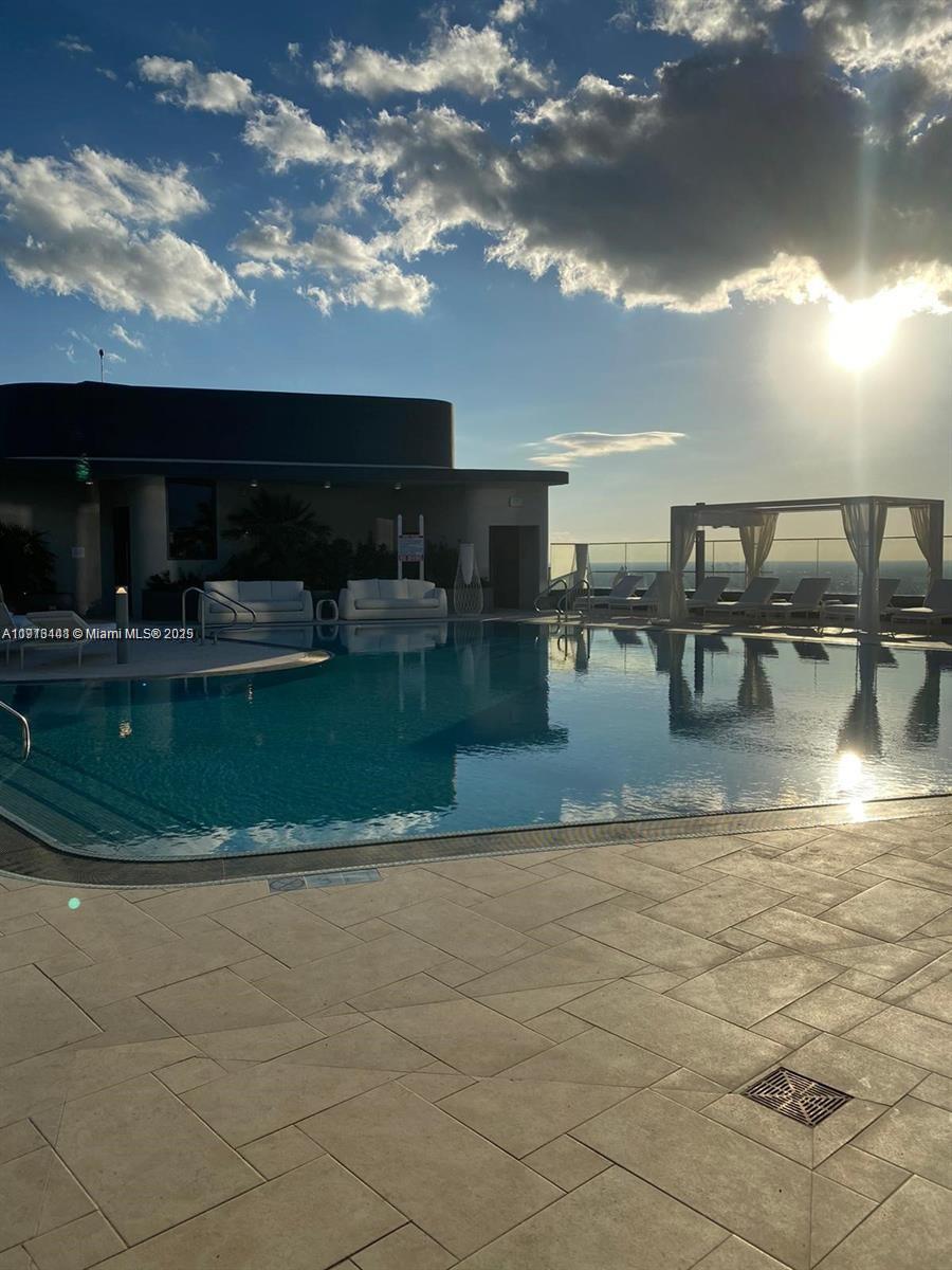 image Brickell Flatiron30