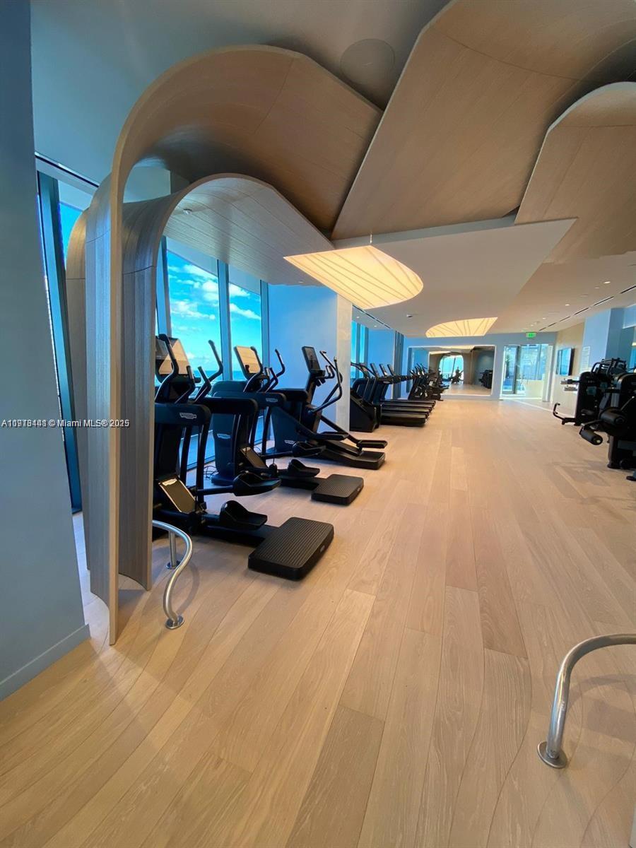 image Brickell Flatiron40