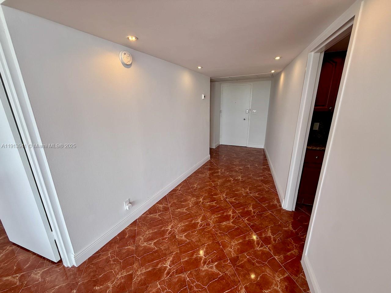 900 Bay Dr #419 Miami Beach, FL 33141