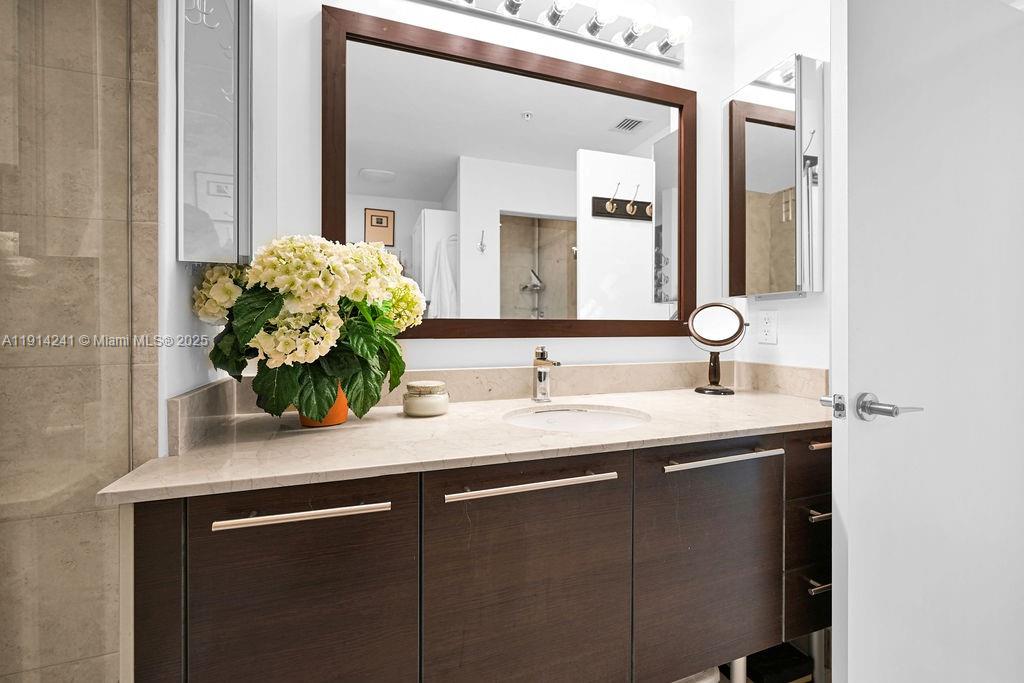 image Quantum On The Bay Condo23