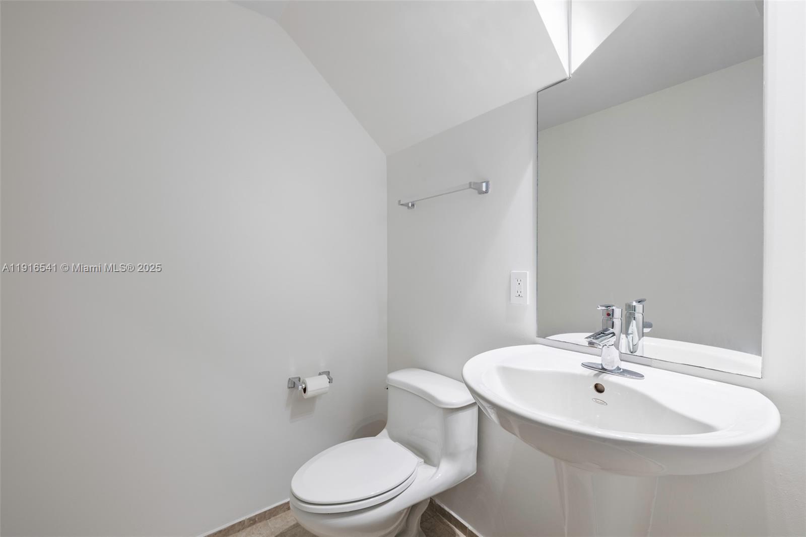 image Infinity At Brickell7