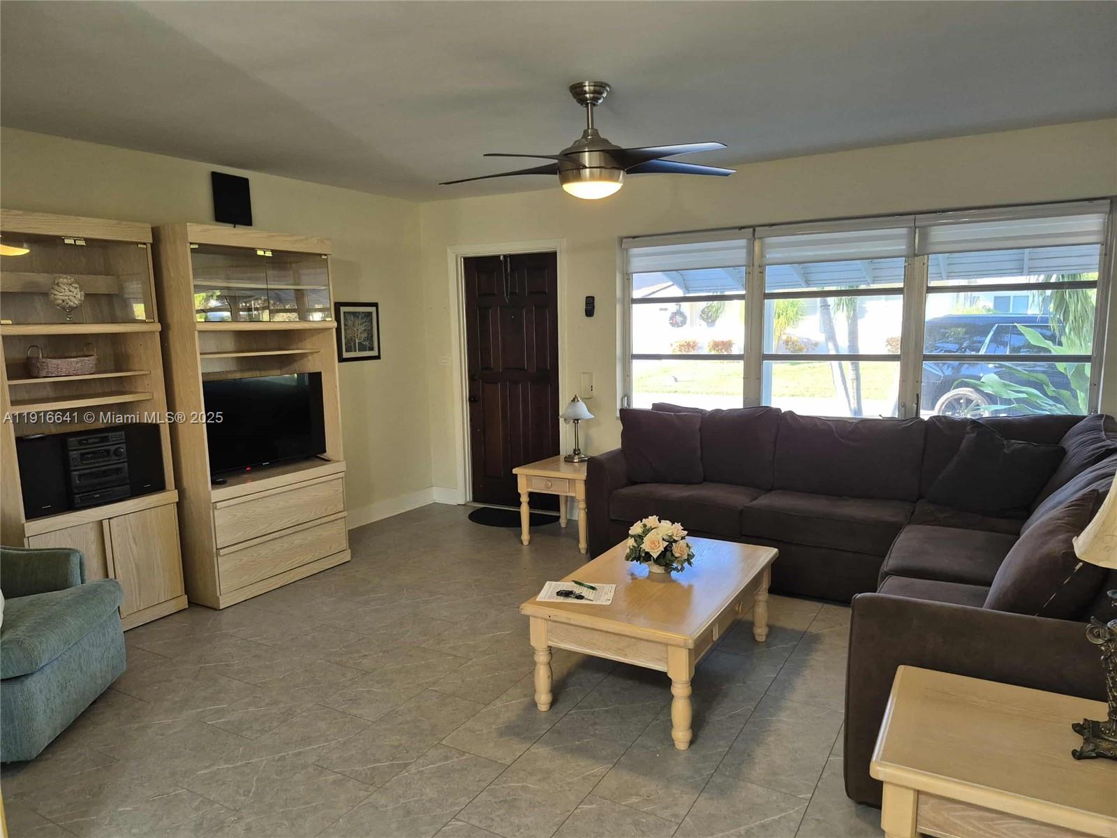 4204 NW 47th Ct Tamarac, FL 33319