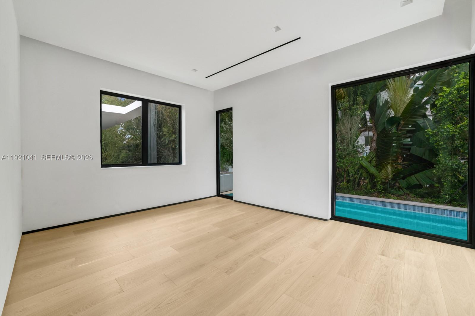 1520 W 22nd St Miami Beach, FL 33140