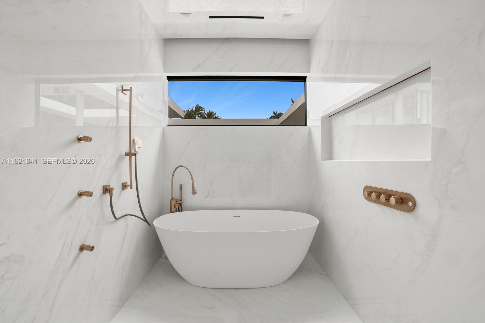 1520 W 22nd St Miami Beach, FL 33140