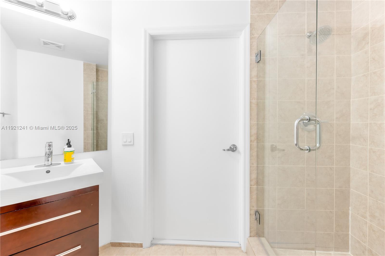 image Infinity At Brickell25