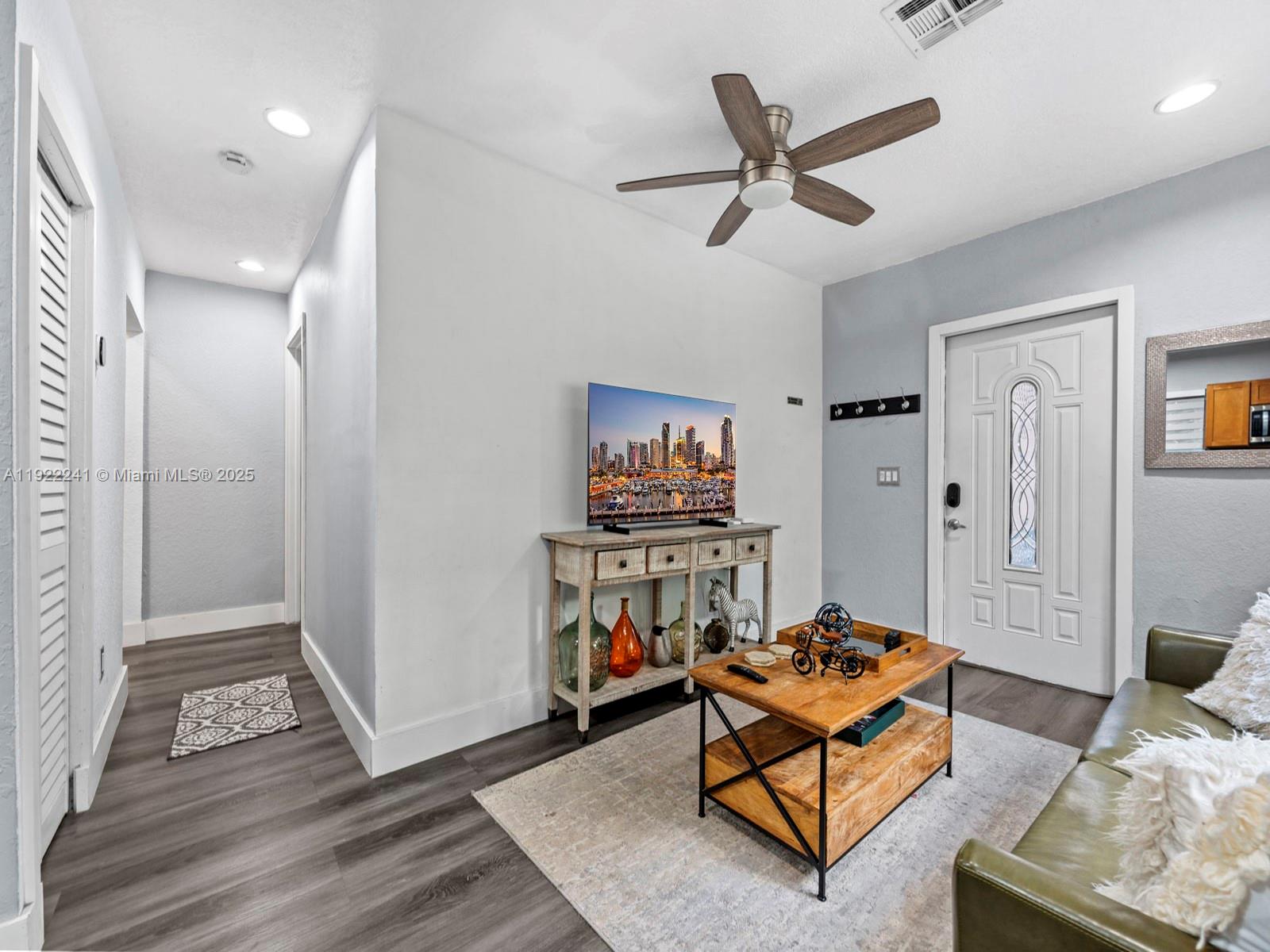 37 NW 47th Ter Miami, FL 33127