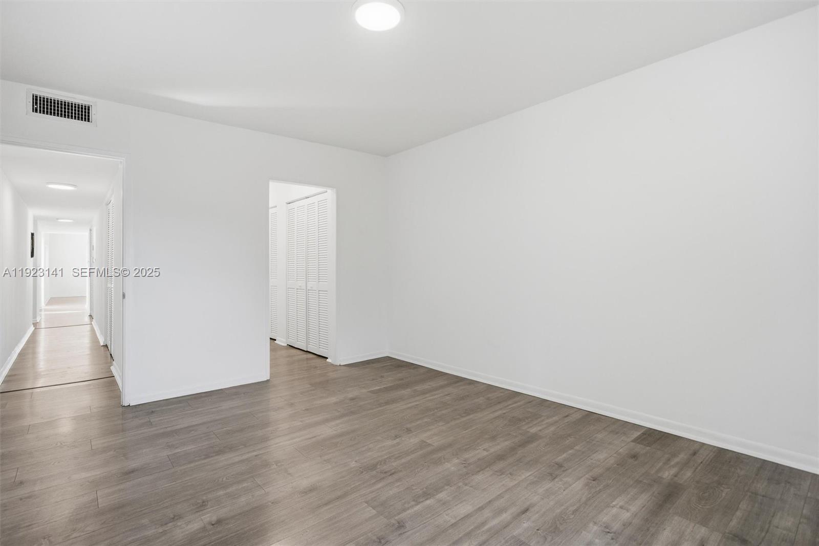 1045 SW 25th Ave Miami, FL 33135