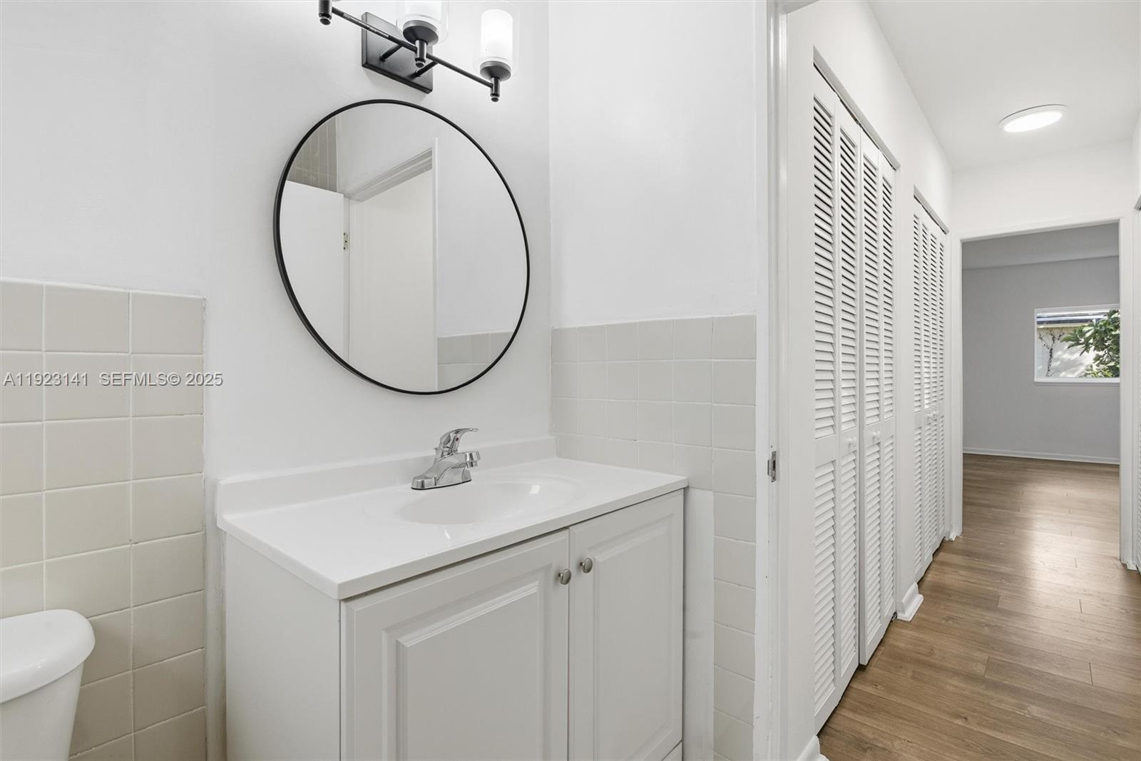 1045 SW 25th Ave Miami, FL 33135