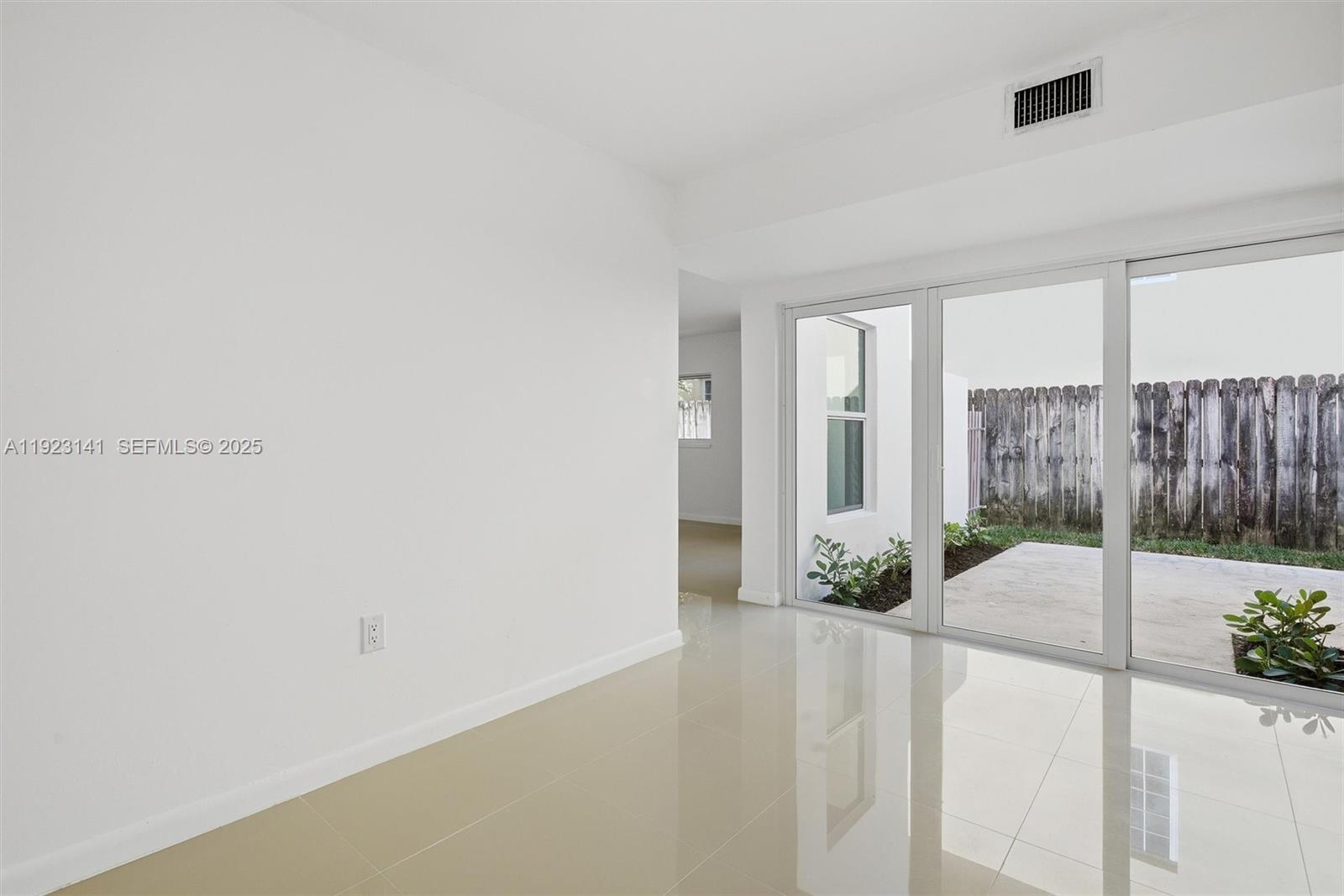 1045 SW 25th Ave Miami, FL 33135