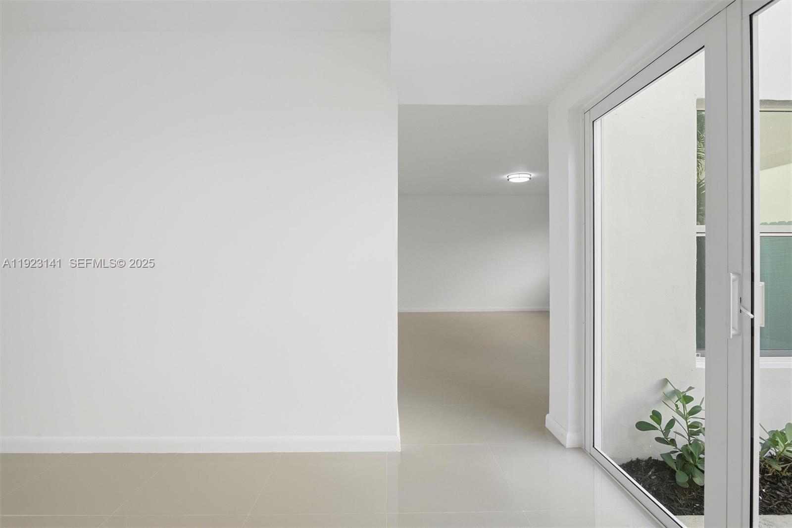 1045 SW 25th Ave Miami, FL 33135