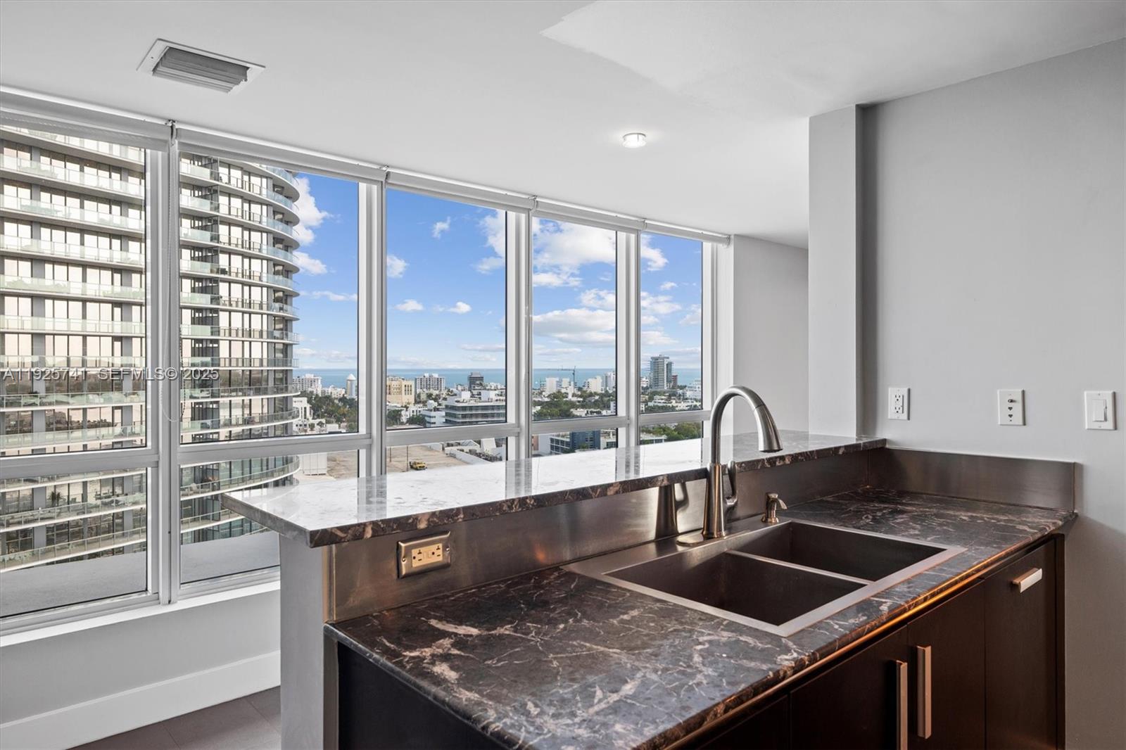 520 West Ave #1701 Miami Beach, FL 33139