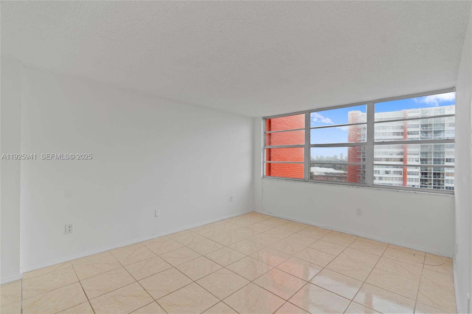 1301 NE Miami Gdns Dr #1025W Miami, FL 33179