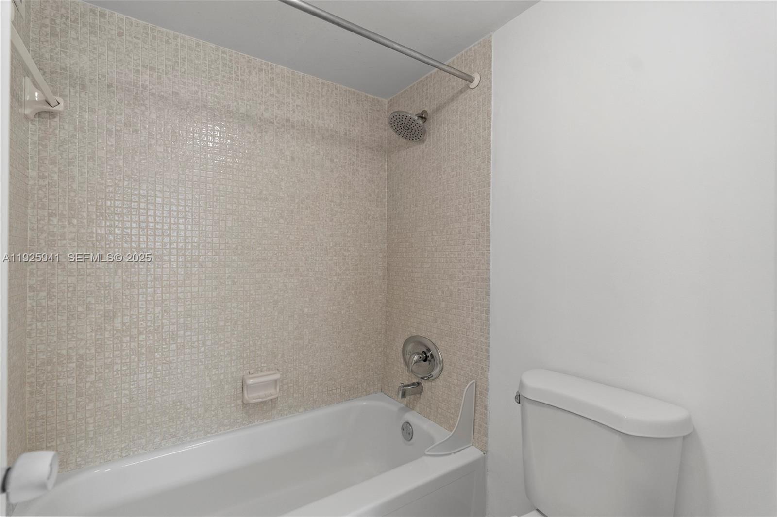 1301 NE Miami Gdns Dr #1025W Miami, FL 33179