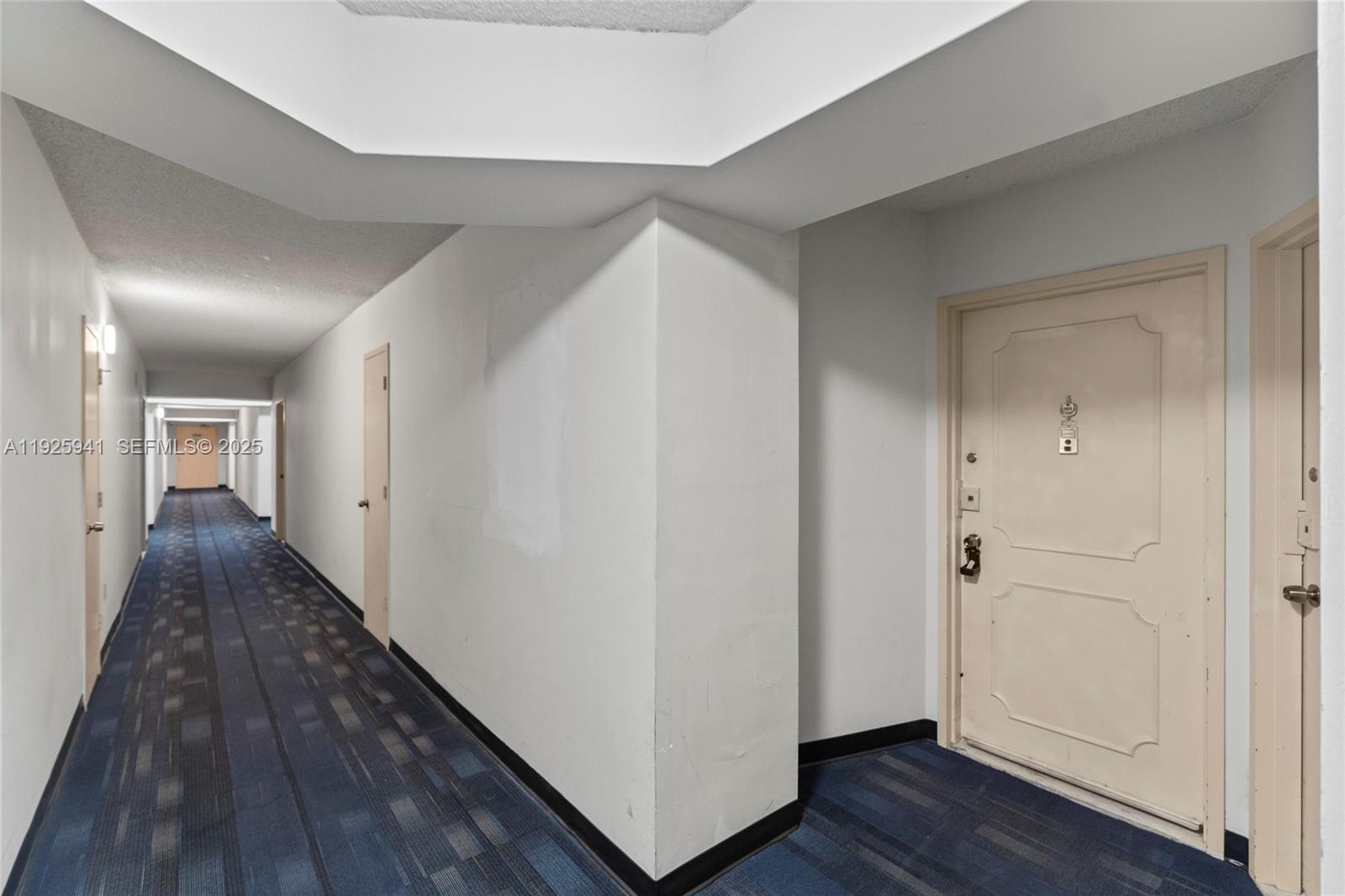 1301 NE Miami Gdns Dr #1025W Miami, FL 33179