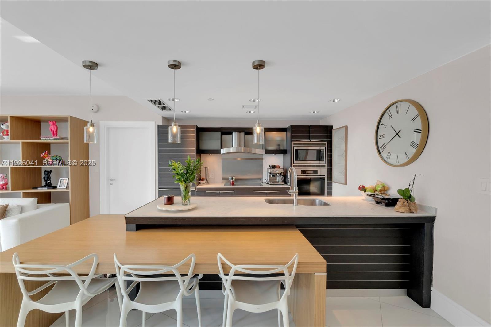 200 Biscayne Blvd Way #3108 Miami, FL 33131