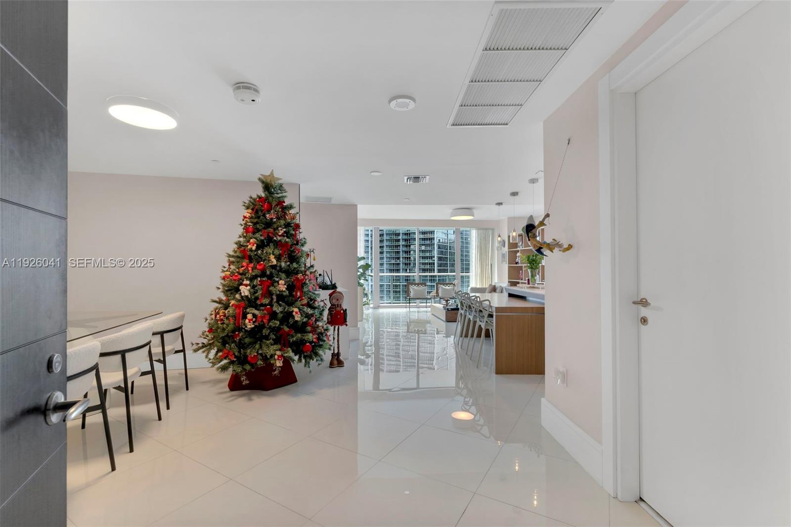 200 Biscayne Blvd Way #3108 Miami, FL 33131