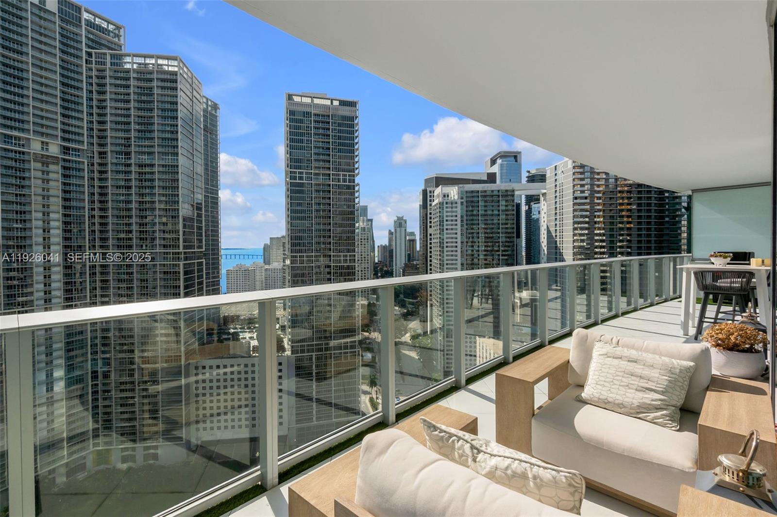 200 Biscayne Blvd Way #3108 Miami, FL 33131