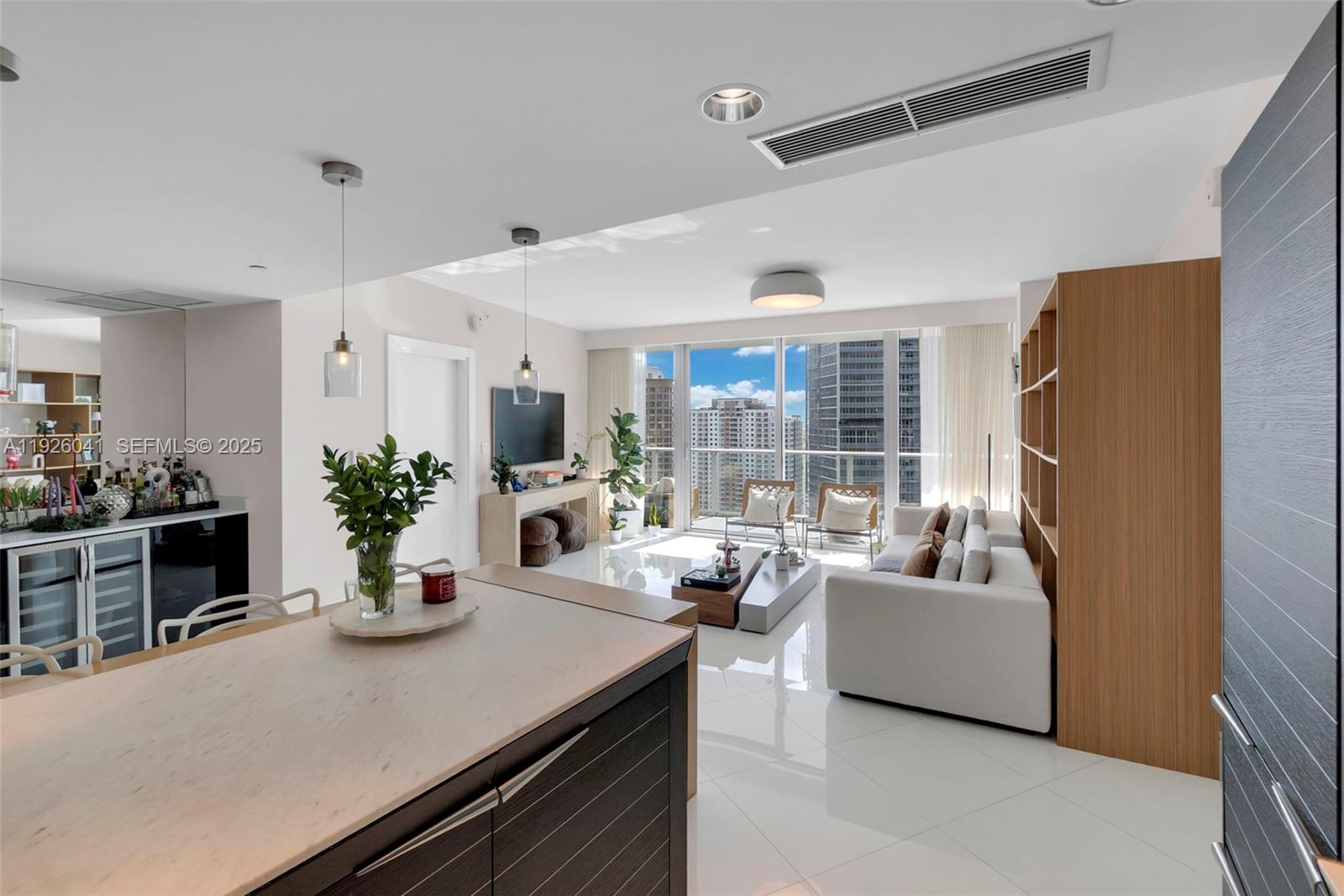 200 Biscayne Blvd Way #3108 Miami, FL 33131